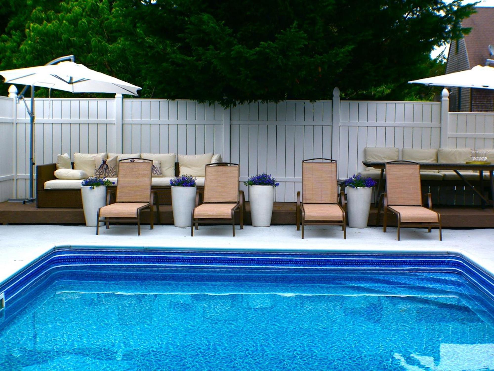 Charles And Charles Mv Bed & Breakfast Vineyard Haven Exterior photo